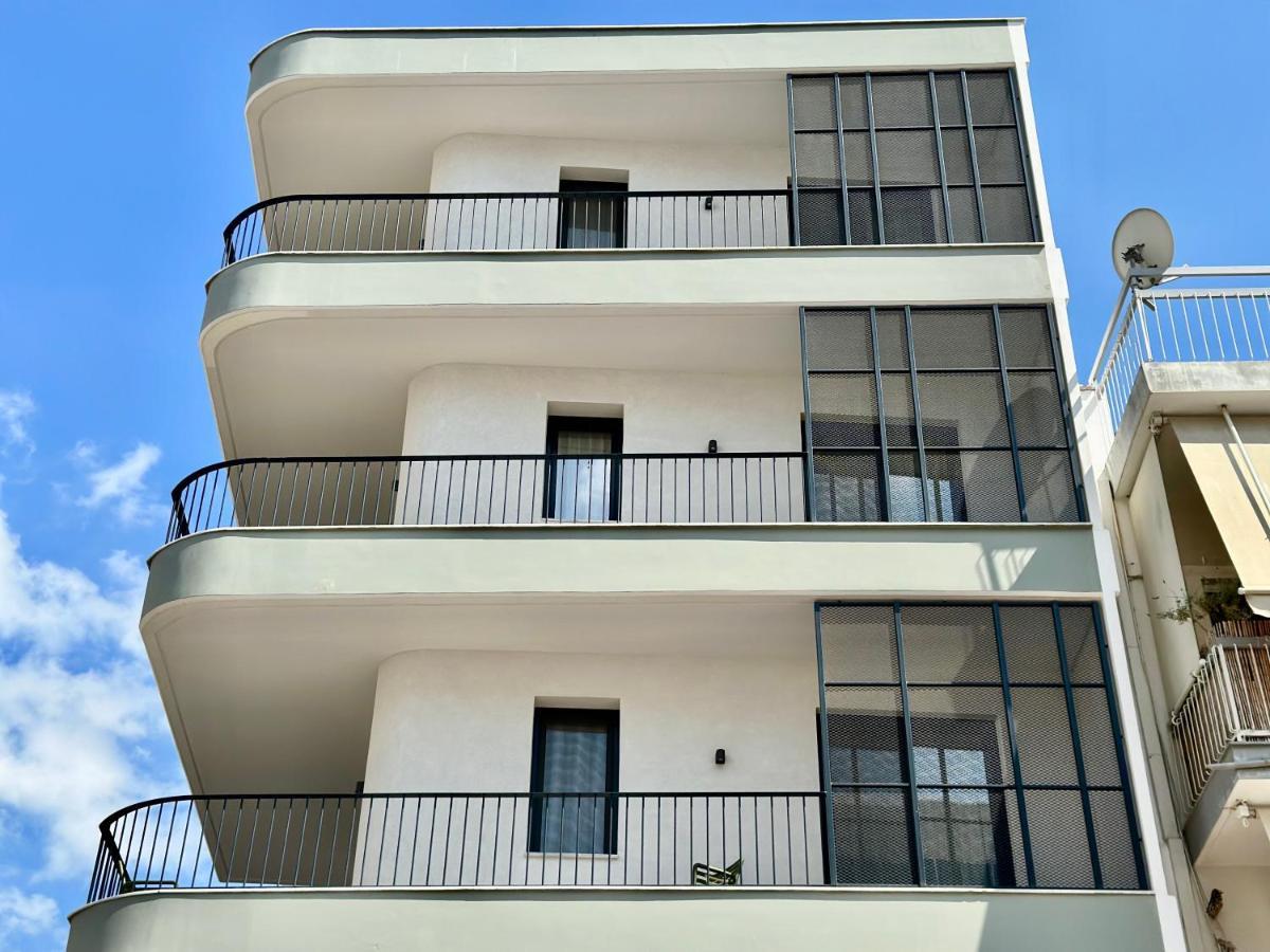 M & M - Boutique Apartments Athena Bagian luar foto
